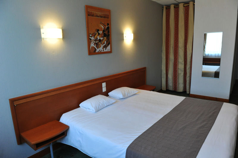 Urban Style Hotel De France Ванн Екстер'єр фото