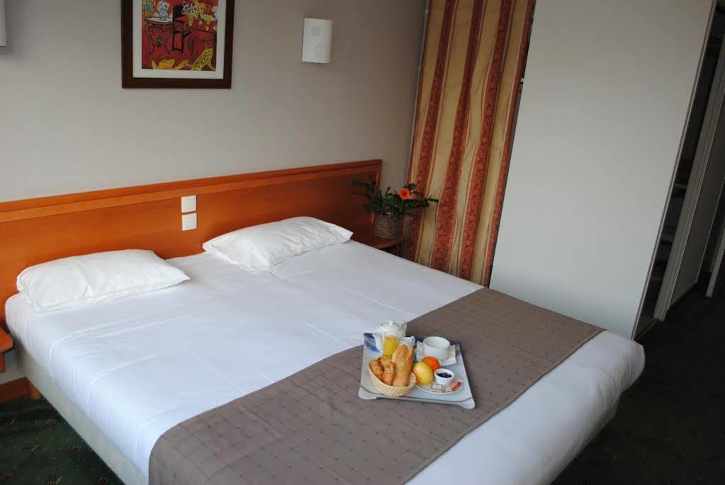 Urban Style Hotel De France Ванн Екстер'єр фото